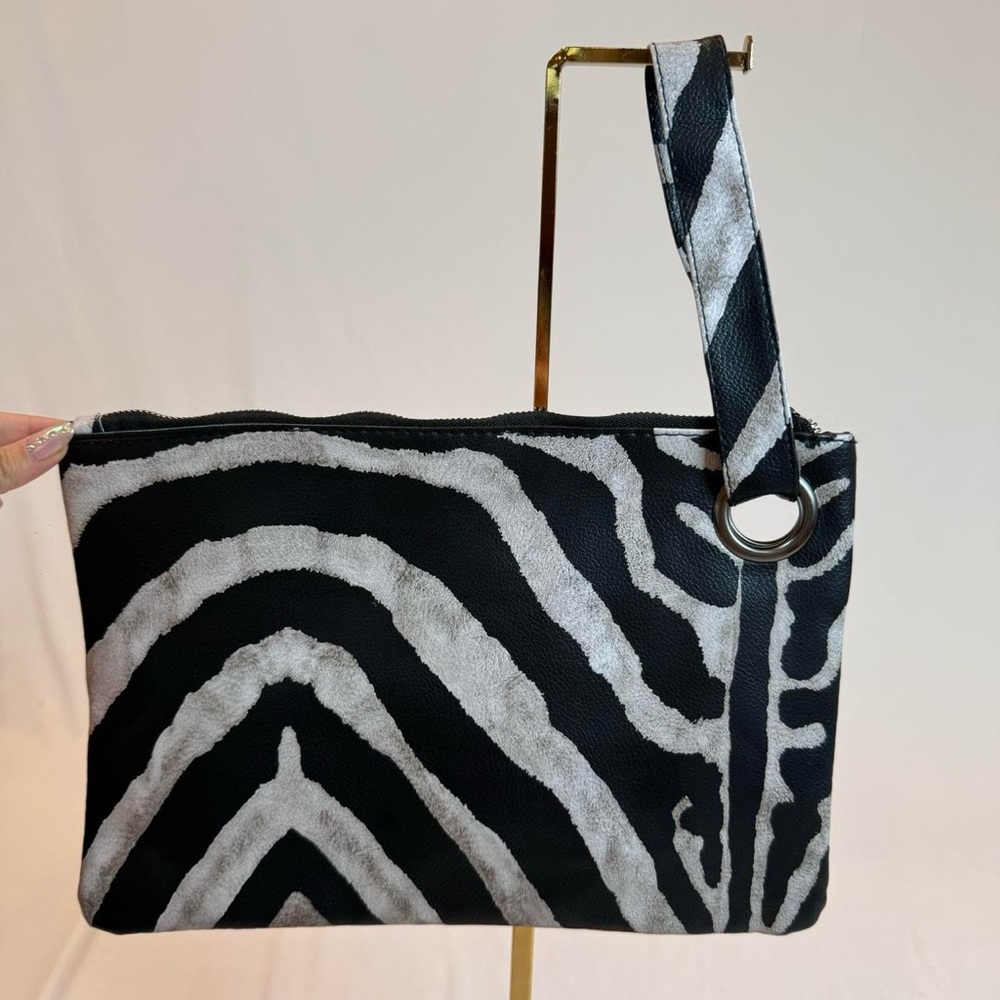 zebra clutch